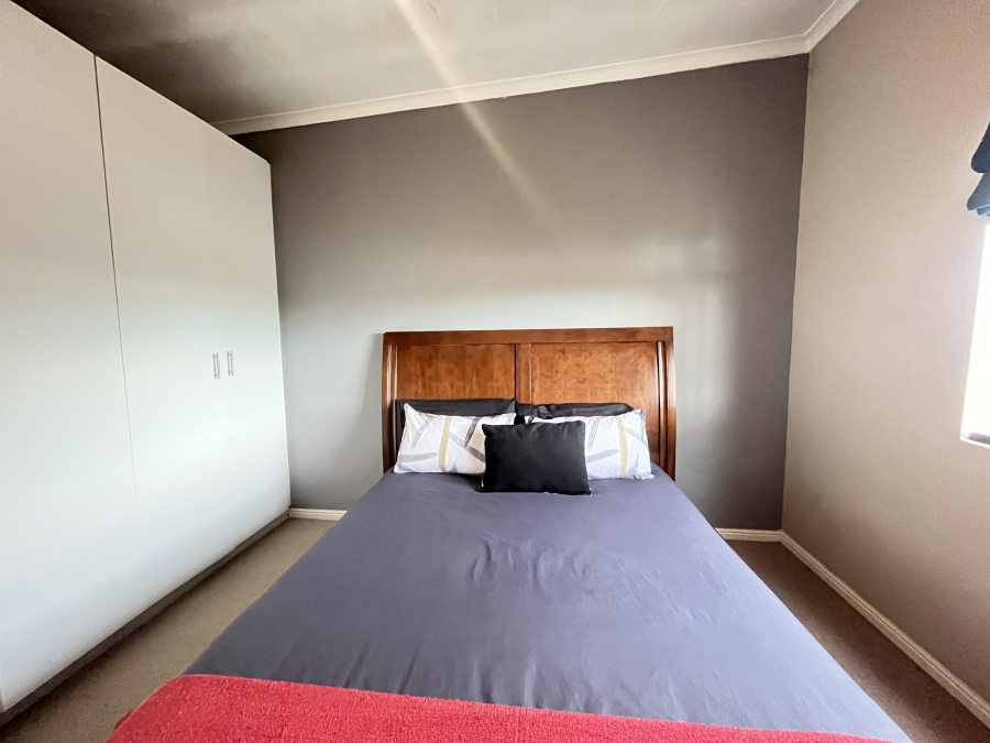 2 Bedroom Property for Sale in Parklands Western Cape